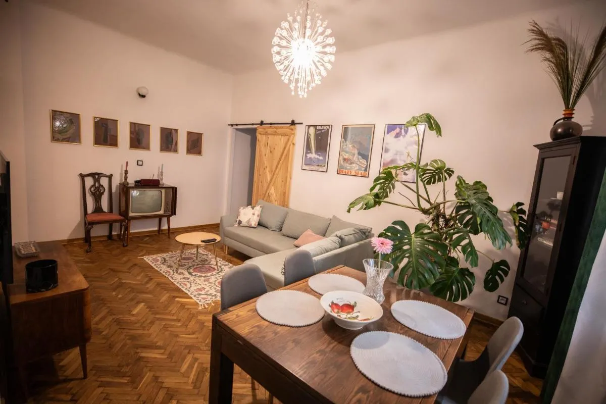 Image 3 of Warsaw Concierge Miedziana