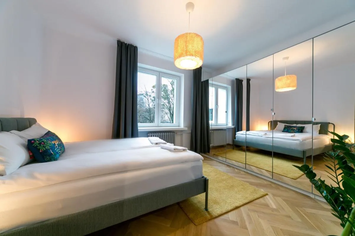 Image 1 of Warsaw Concierge Polin II