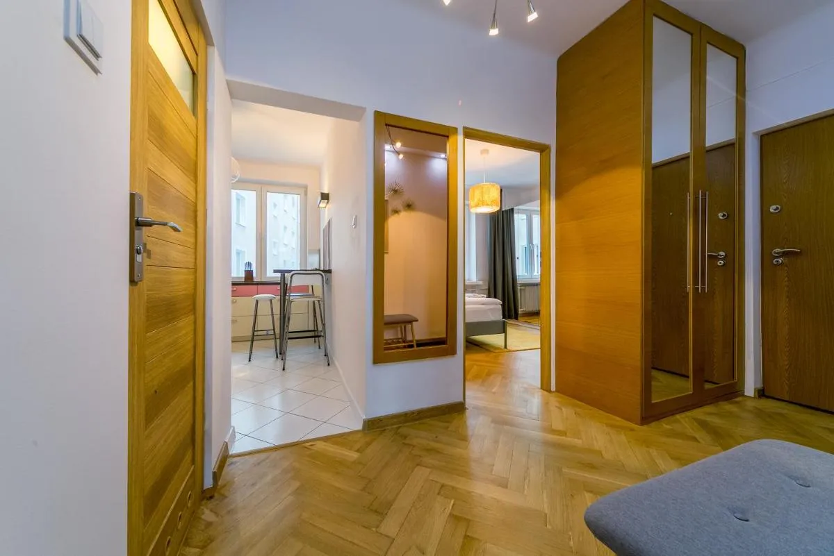 Image 3 of Warsaw Concierge Polin II