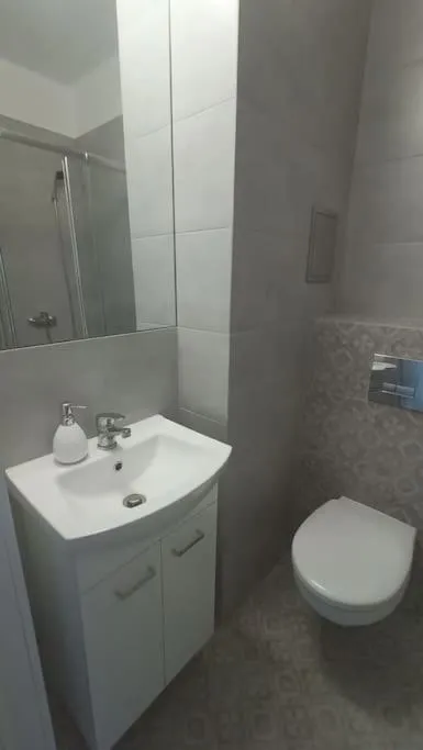 Image 3 of Warsaw Day 1 – Room in the City Center