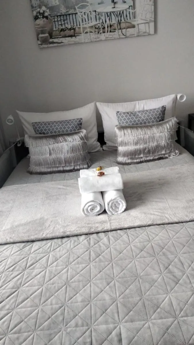 Image 4 of Warsaw Home Suites