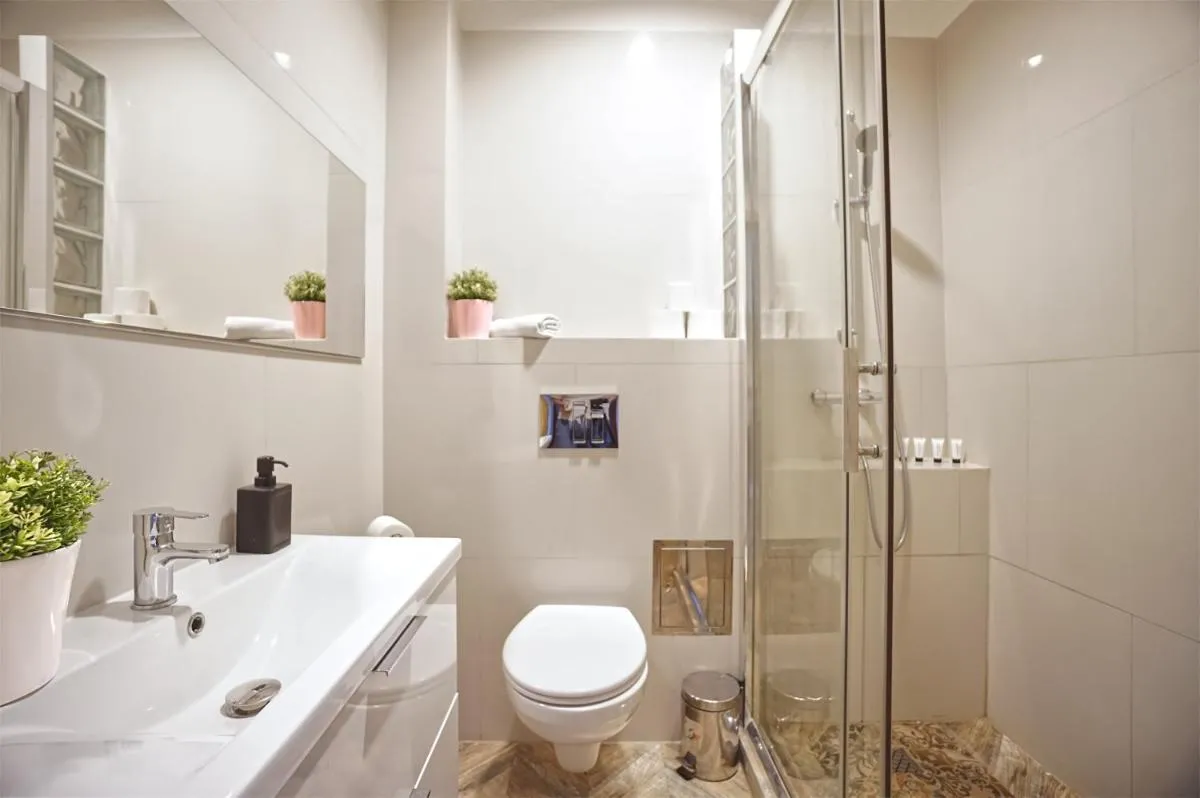 Image 2 of Warsaw Premium Apartments Deluxe Old Town