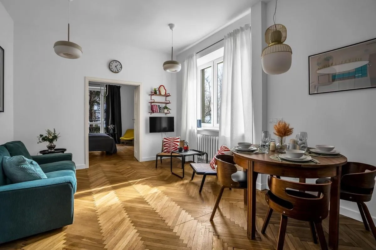 Image 3 of Warsaw Suite near River – 58m2, Metro, Balcony