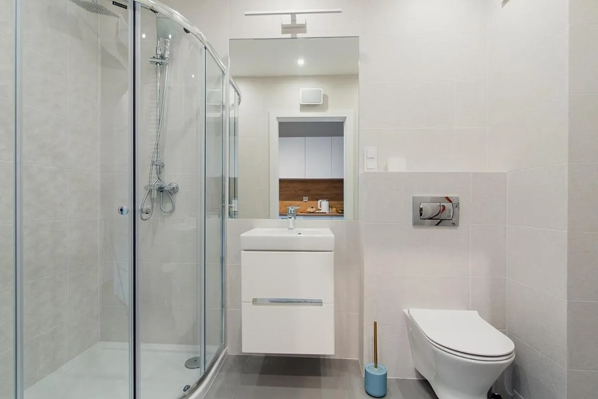 Image 2 of Warsaw To Be – Silver Apartment