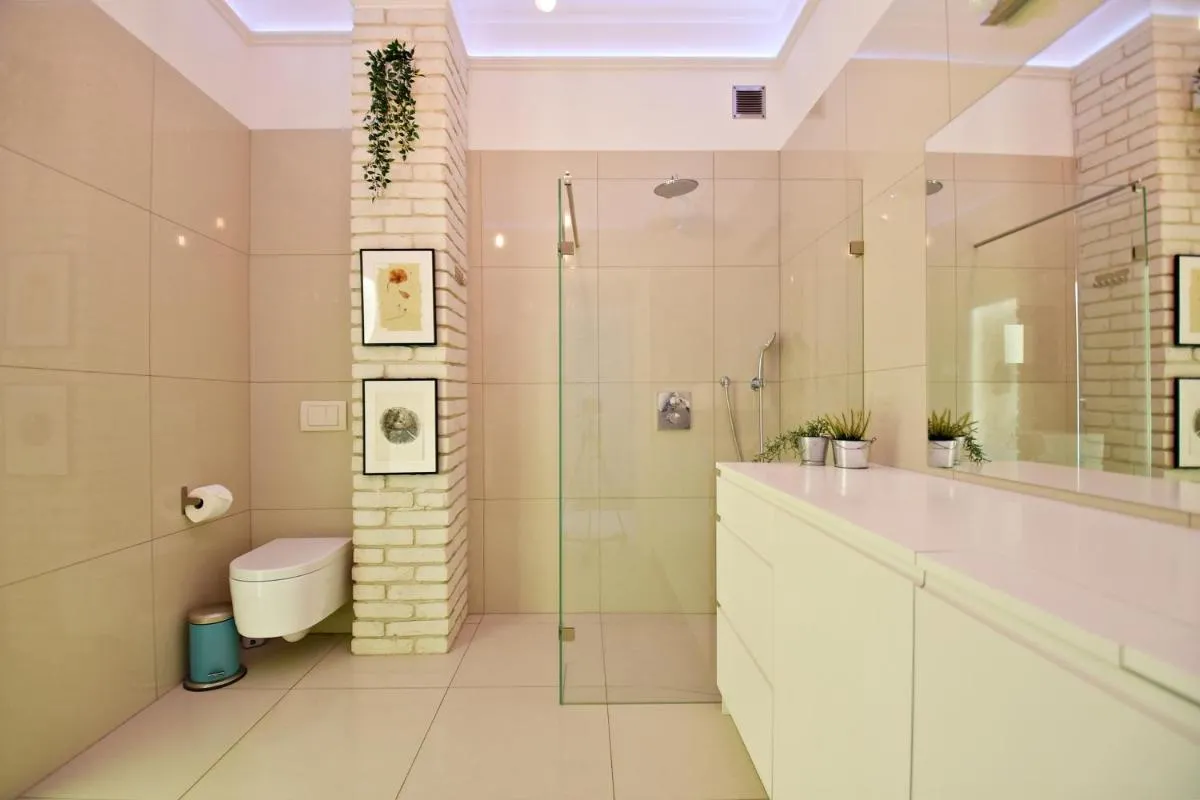 Image 6 of White Boho Apartment