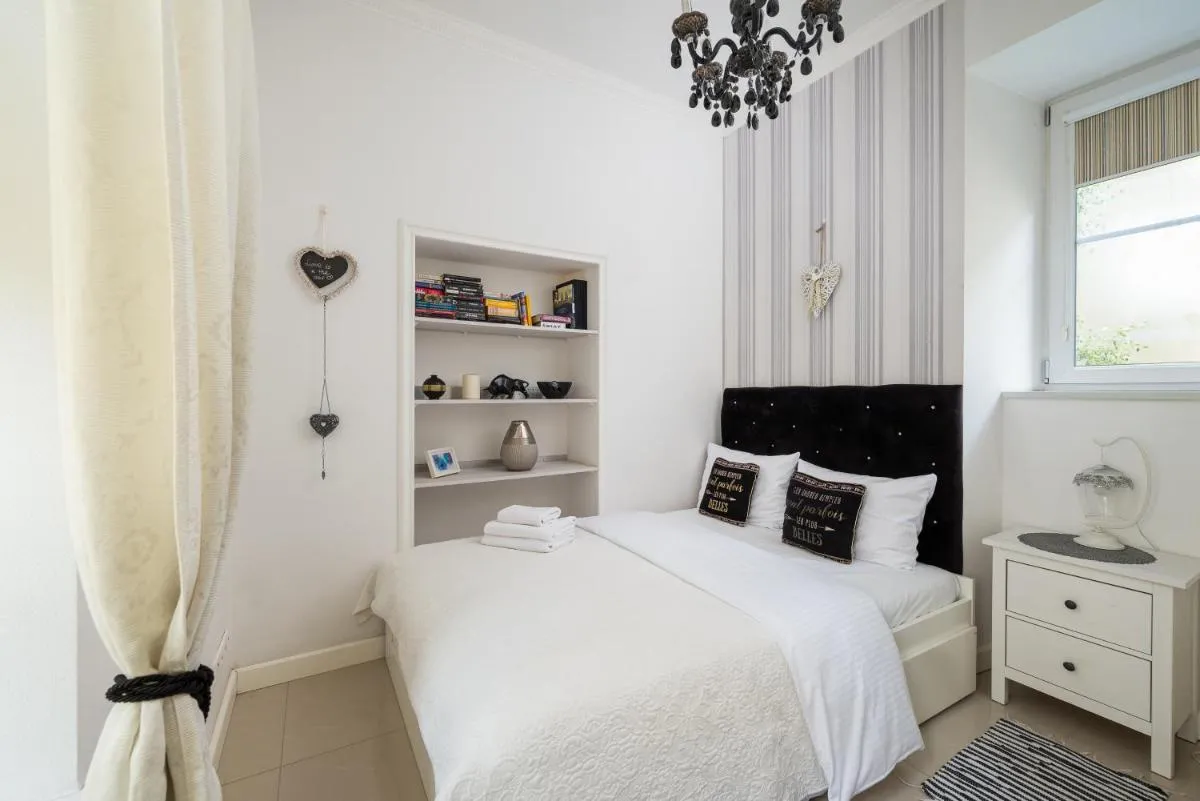 Image 6 of Wilcza City Centre Chic Apartment