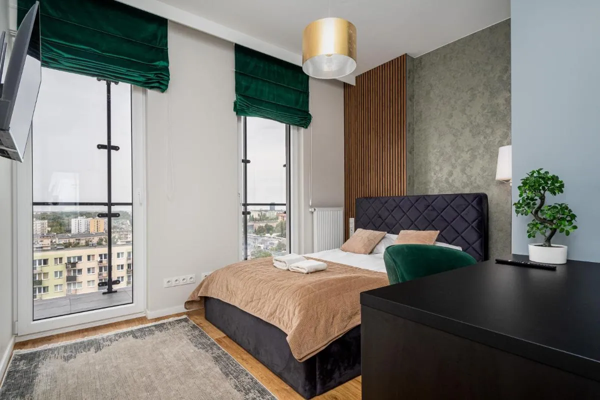 Image 6 of Wola Tower Deluxe Separate Bedroom with Free Garage – by Perfect Apart