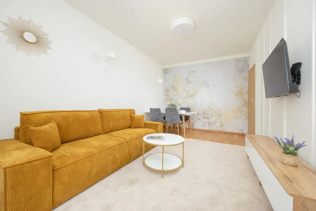 Image of Wyjątkowy Apartament z 3 sypialniami i Balkonem by Noclegi Renters