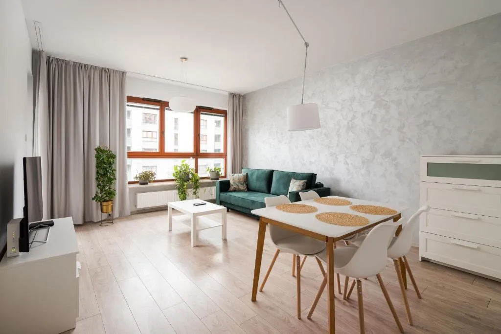 Image of Żoliborz Stylish Apartment Free Parking