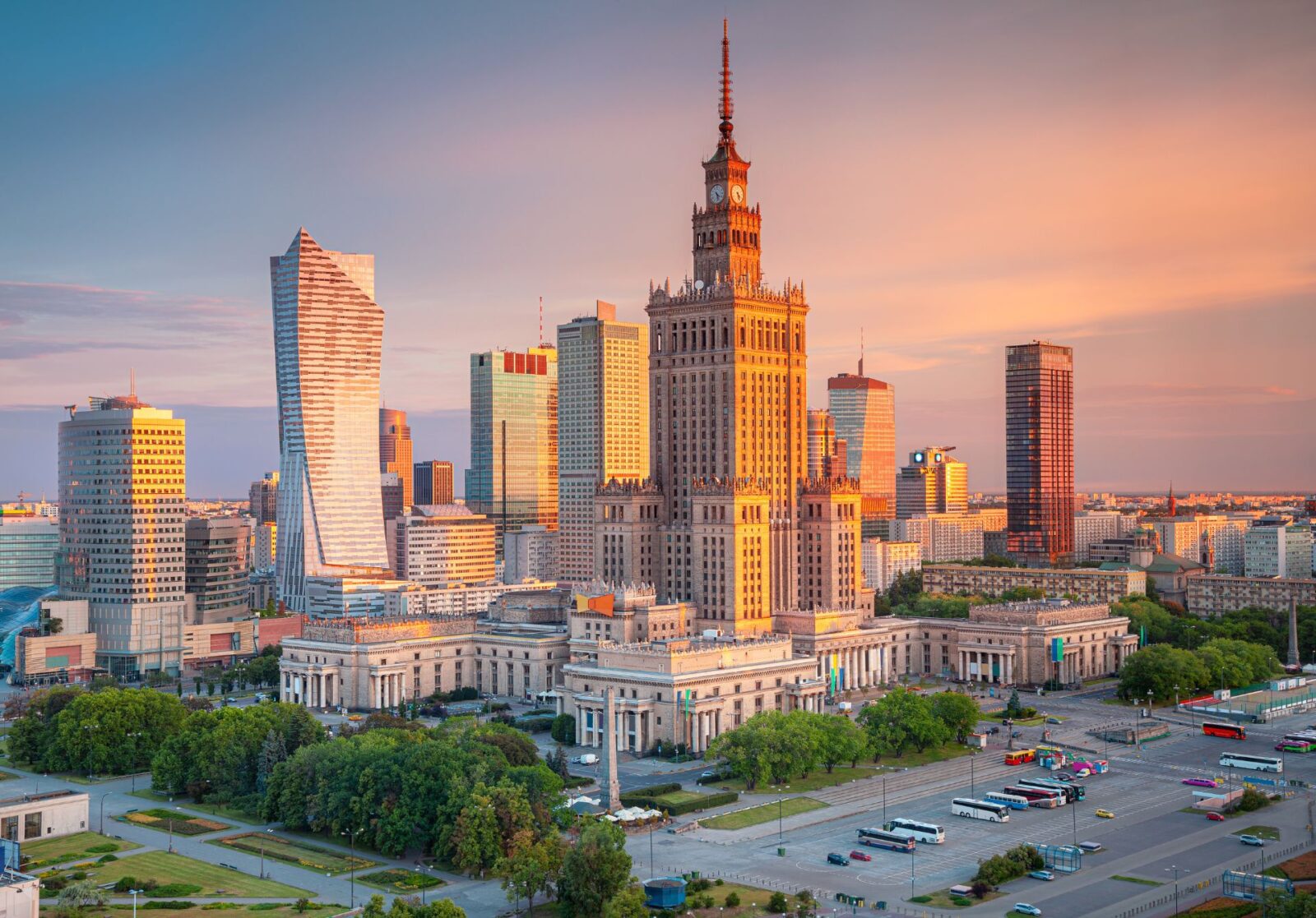 10 Luxury Hotels in Warsaw